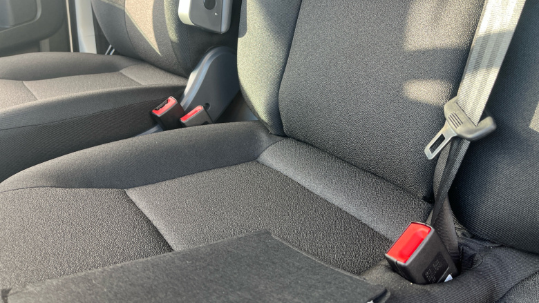 Peugeot Boxer 3500 L2 Diesel 2.2 BlueHDi 140 H1 Van Professional